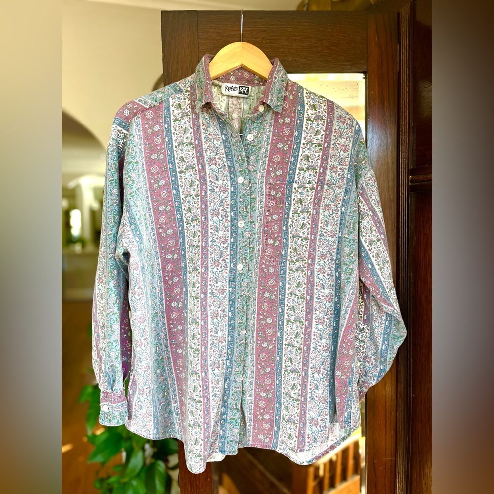 Vintage 90s Cotton-Blend Button-Front Long Sleeve Shirt. Medium. Gender neutral.